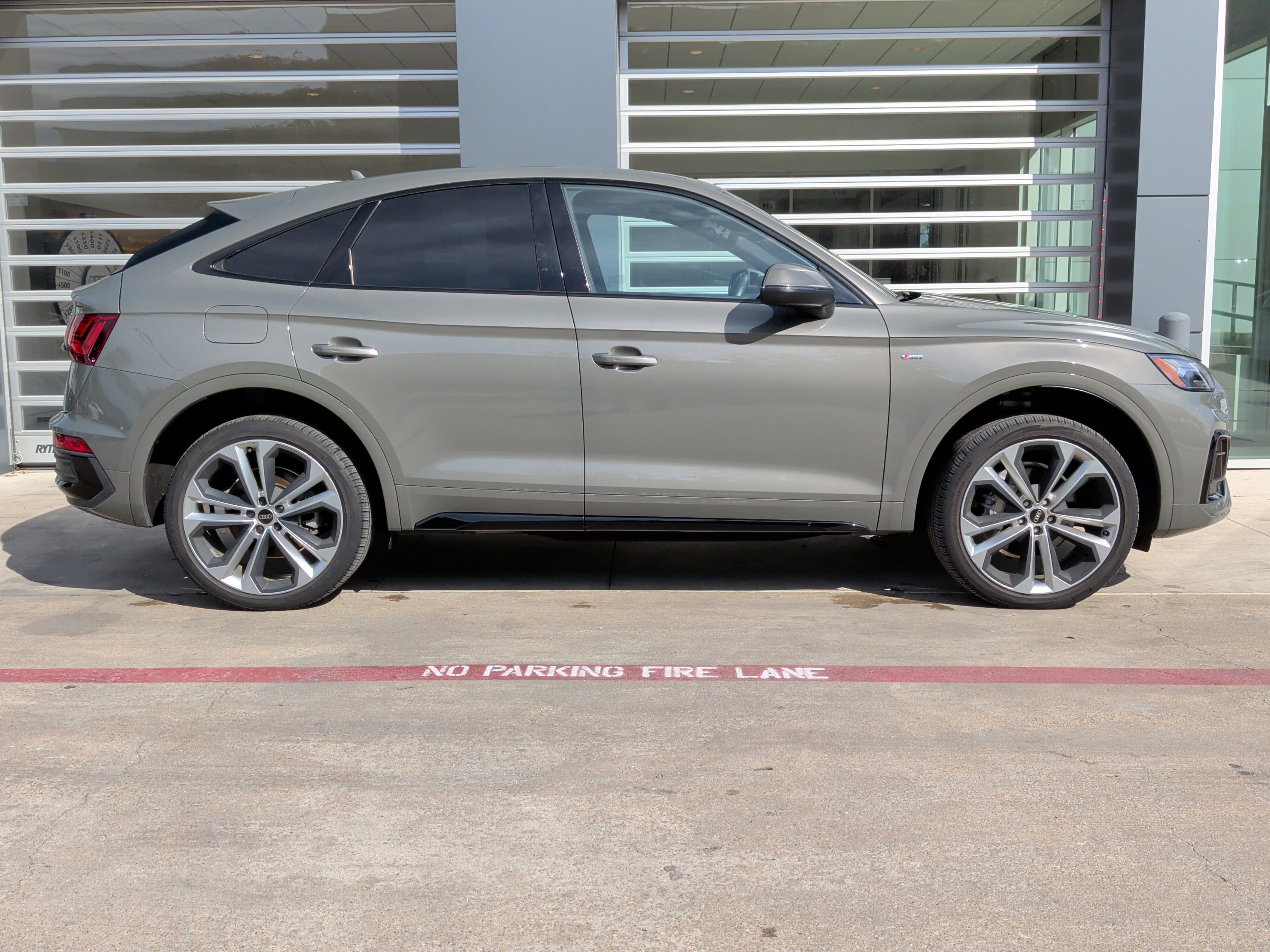 Certified 2023 Audi Q5 2.0T Premium Plus w/ Premium Plus Package image 11