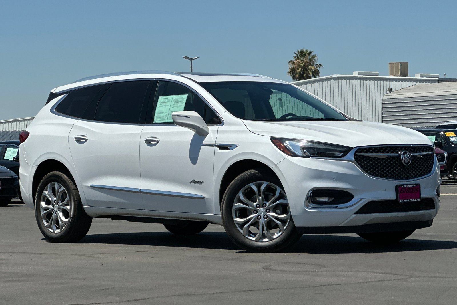Used 2020 Buick Enclave Avenir w/ Avenir Technology Package AWD/4WD image 2