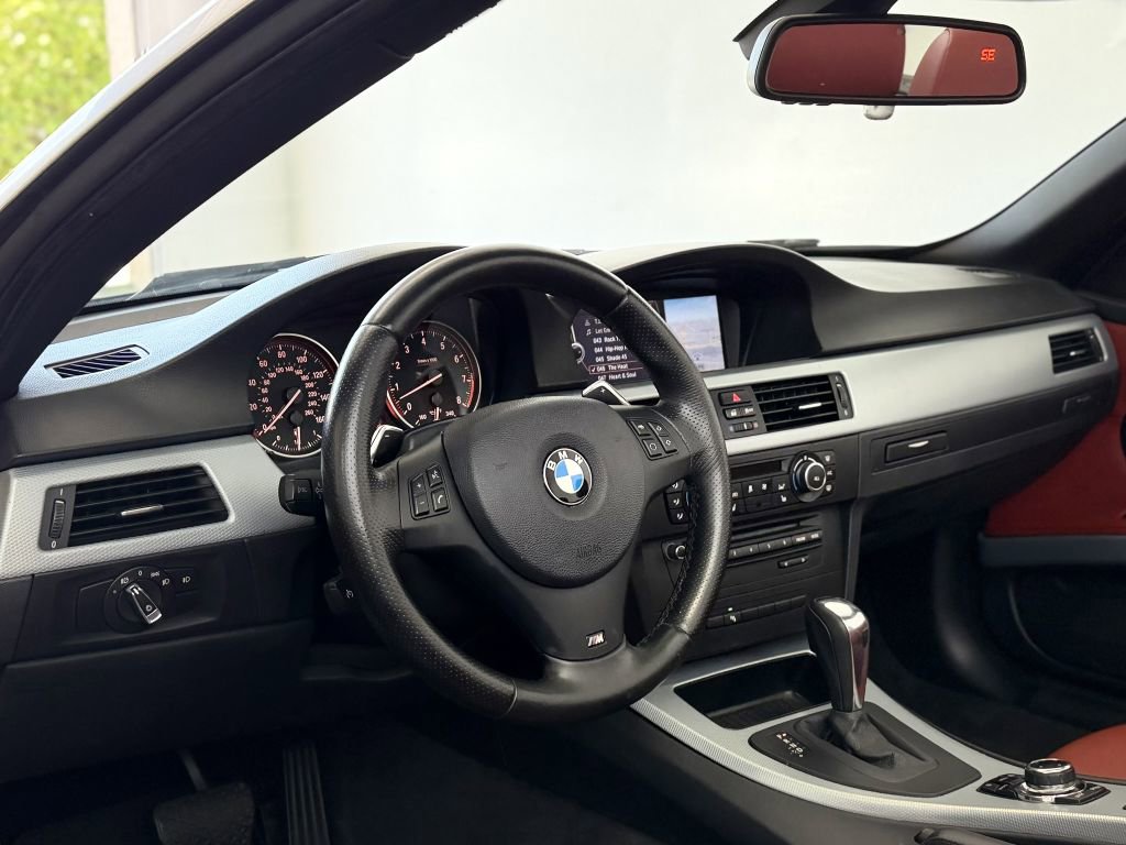 Used 2013 BMW 335i Convertible RWD image 16