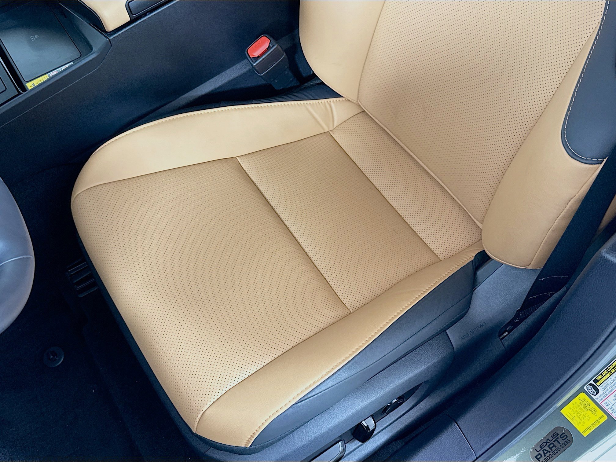 Certified 2024 Lexus ES 350 w/ Premium Package image 20