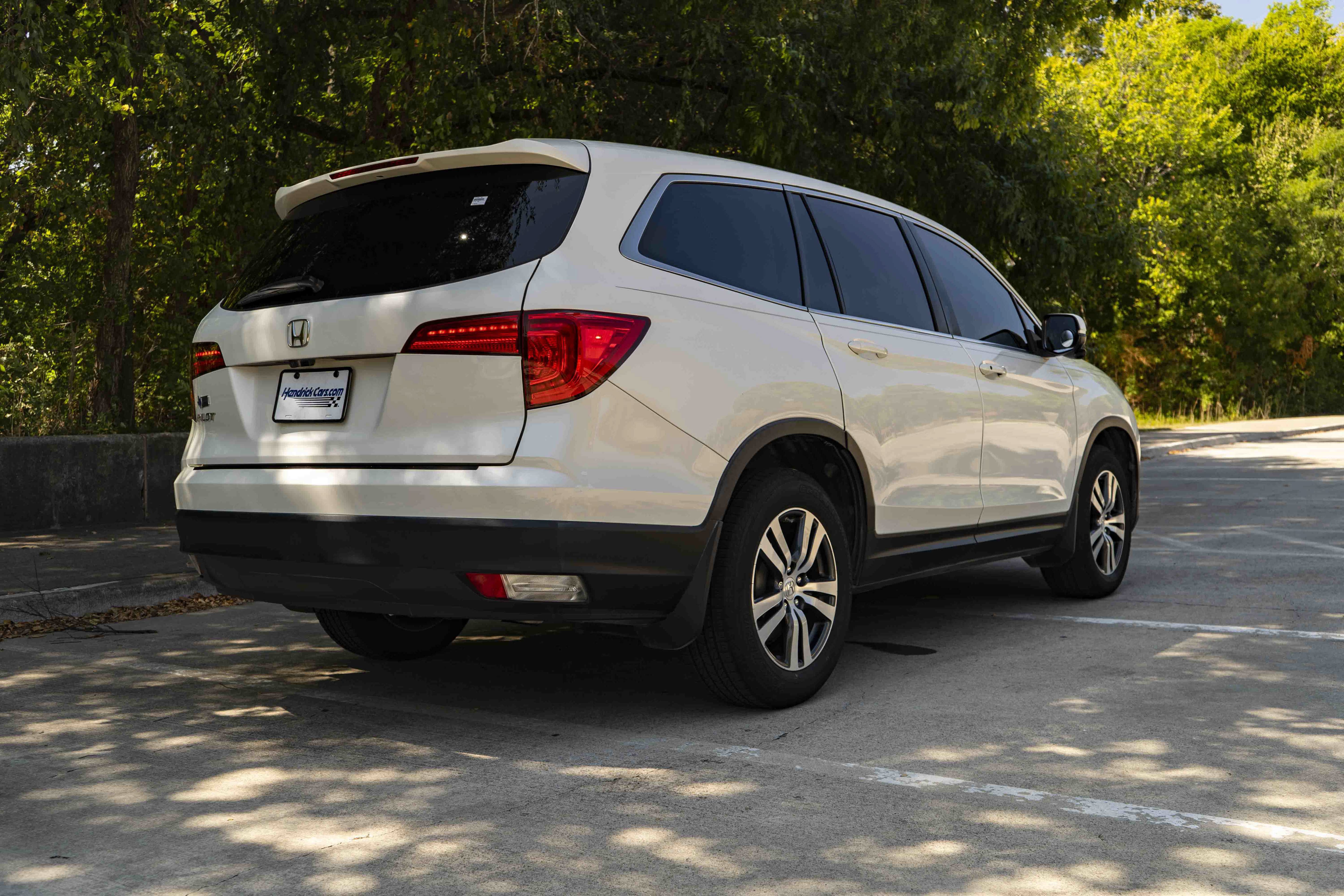 Certified 2017 Honda Pilot EX-L image 9