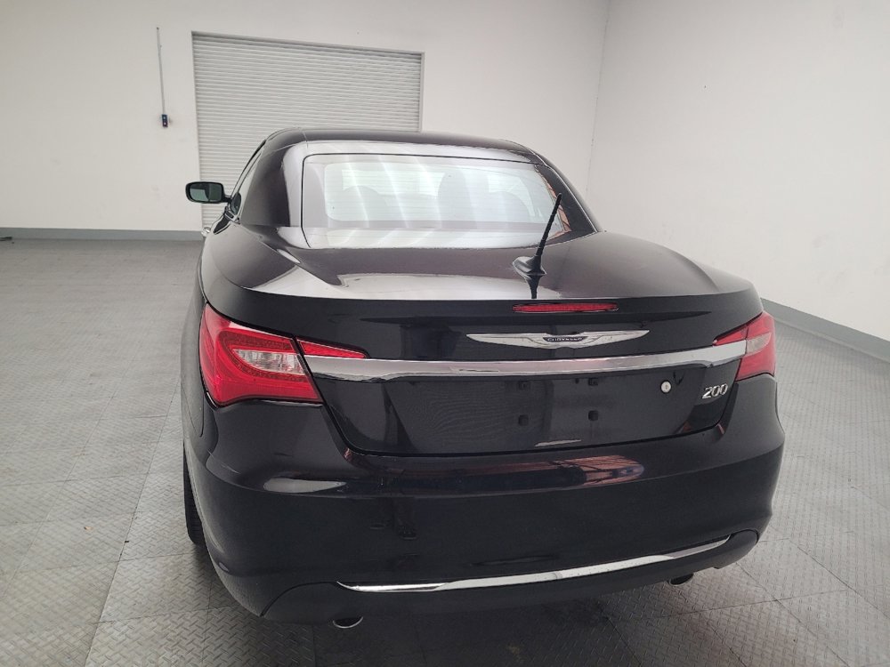 Used 2014 Chrysler 200 Limited image 6