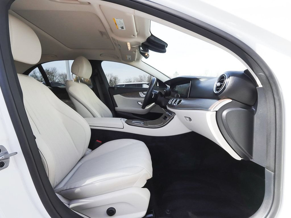 Used 2022 Mercedes-Benz E 350 4MATIC Sedan image 42