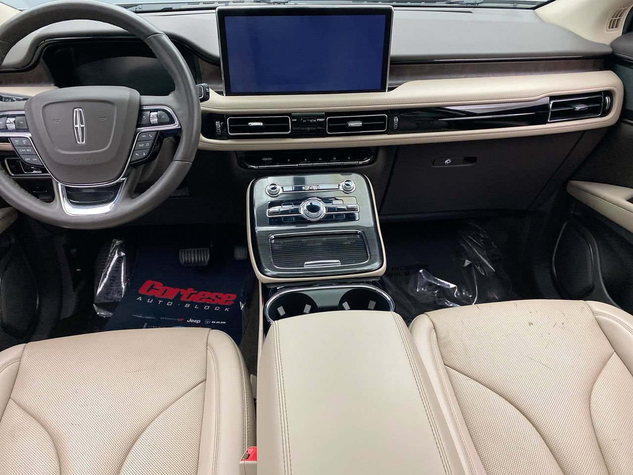 Used 2023 Lincoln Nautilus Reserve AWD/4WD image 20