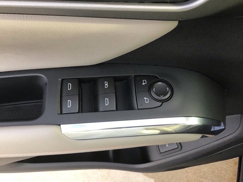 New 2026 Chevrolet Traverse LT w/ Driver Confidence Package image 32