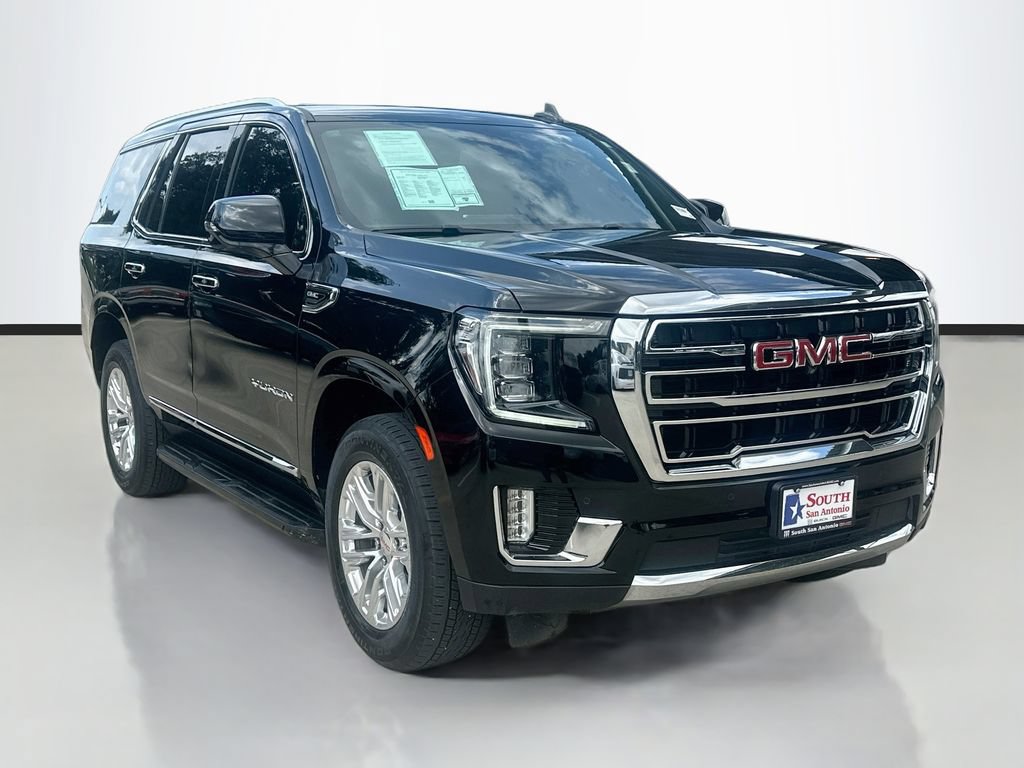 Certified 2024 GMC Yukon SLT w/ SLT Luxury Package RWD image 3