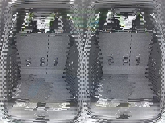 New 2026 GMC Yukon AT4 image 14