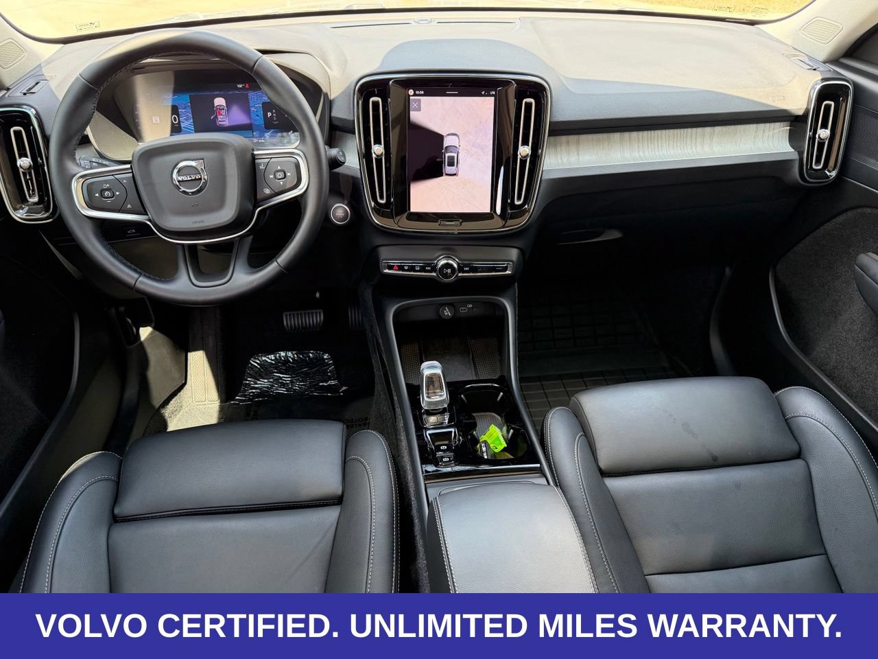 Certified 2026 Volvo XC40 B5 Plus AWD/4WD image 11