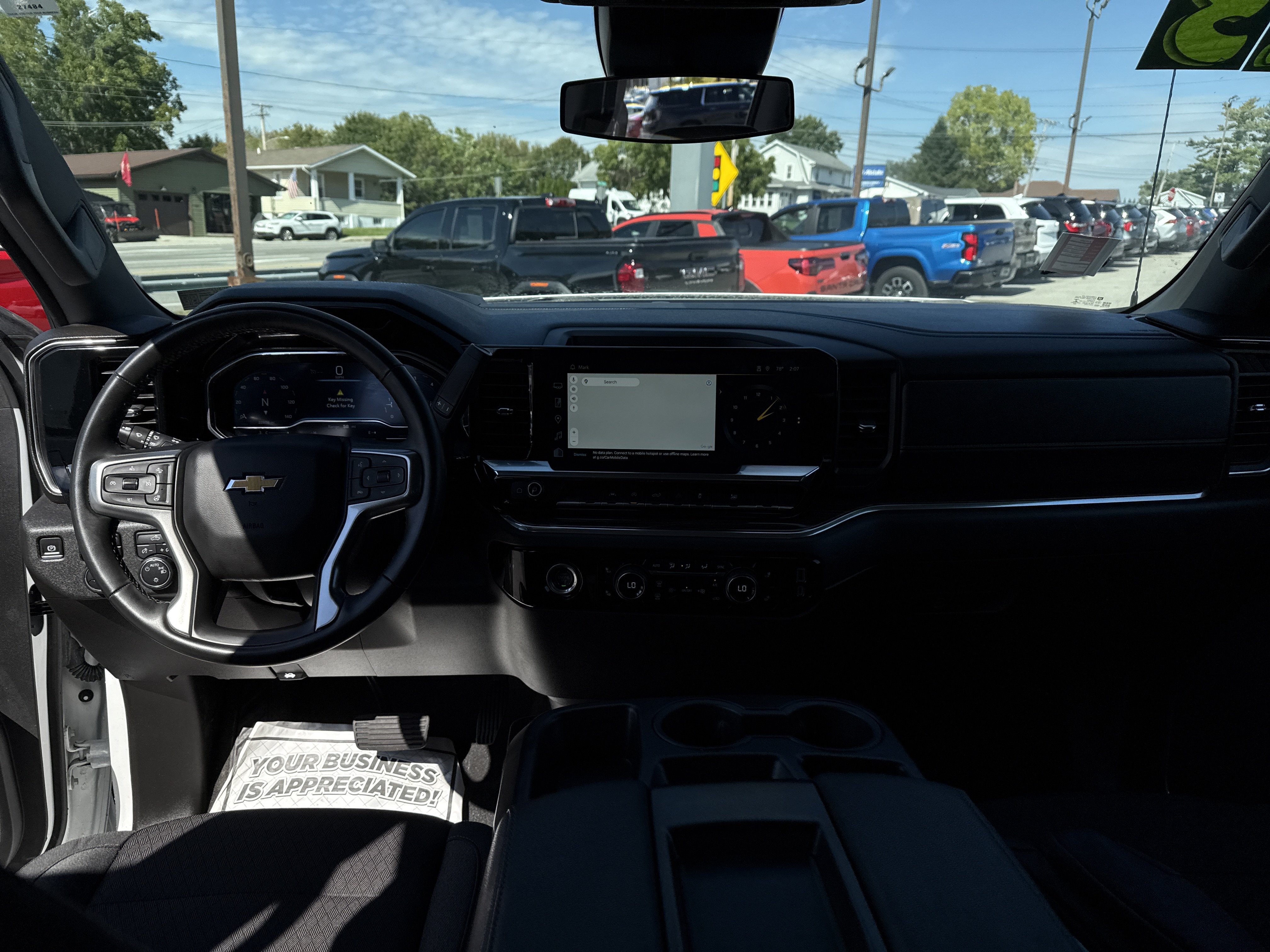 Used 2023 Chevrolet Silverado 1500 LT AWD/4WD image 14
