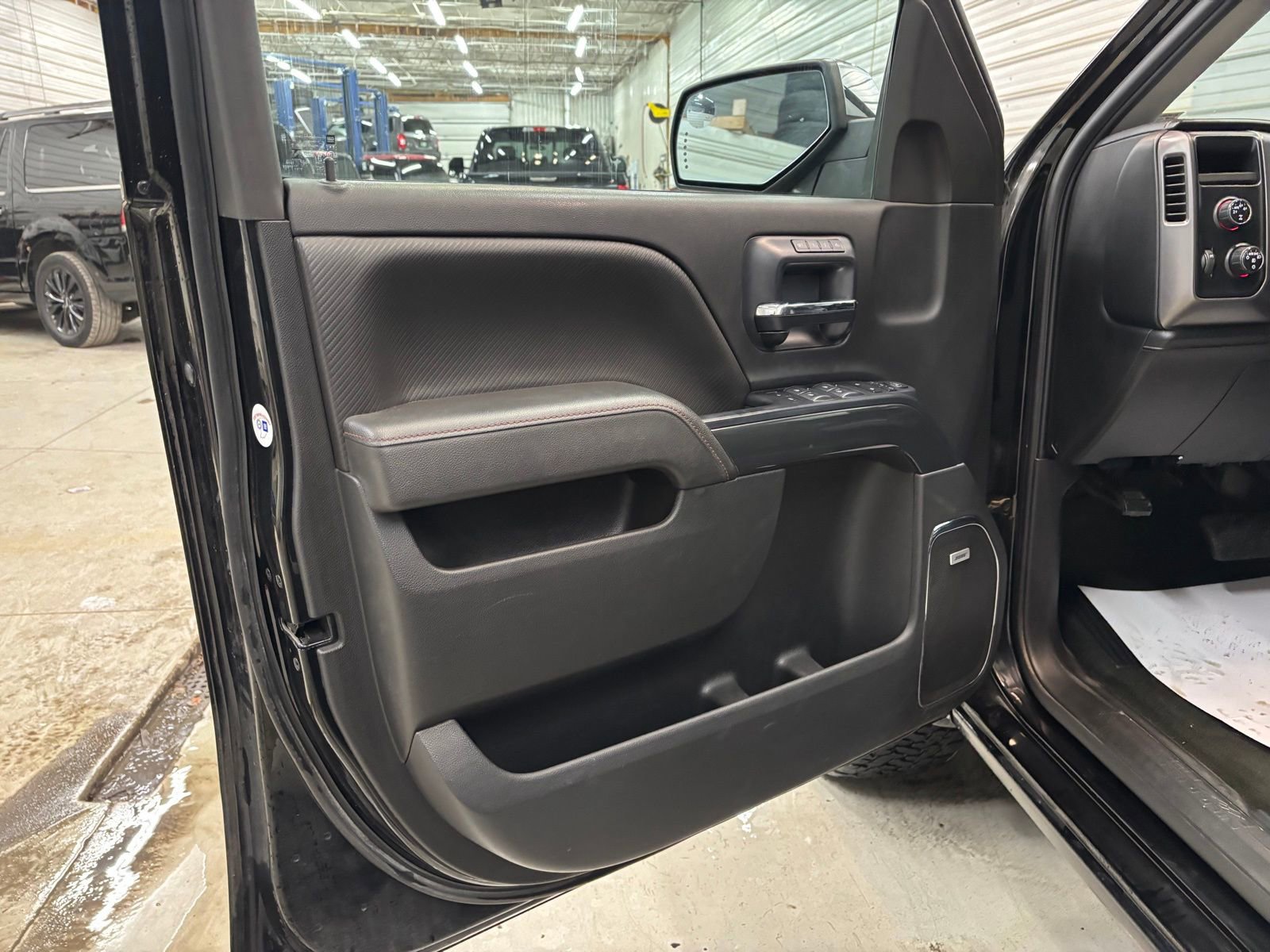 Used 2014 GMC Sierra 1500 SLT w/ All-Terrain Package image 11