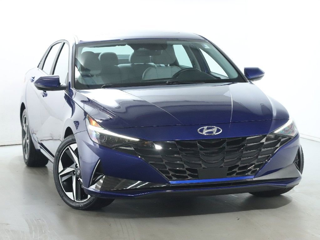 Used 2023 Hyundai Elantra Limited image 2