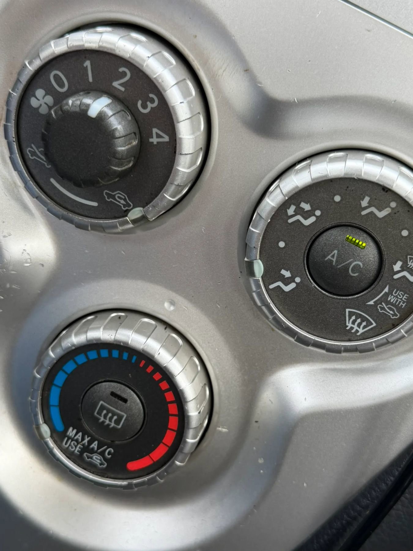 Used 2008 Toyota Yaris S FWD image 19