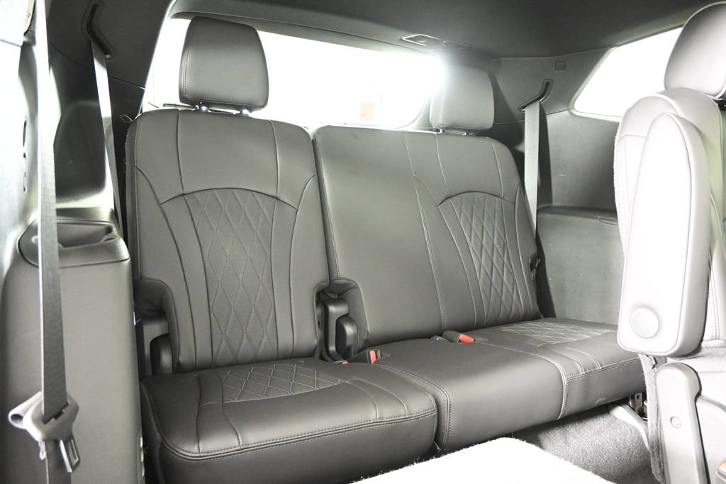 Used 2023 Buick Enclave Avenir w/ LPO, Floor Liner Package AWD/4WD image 16