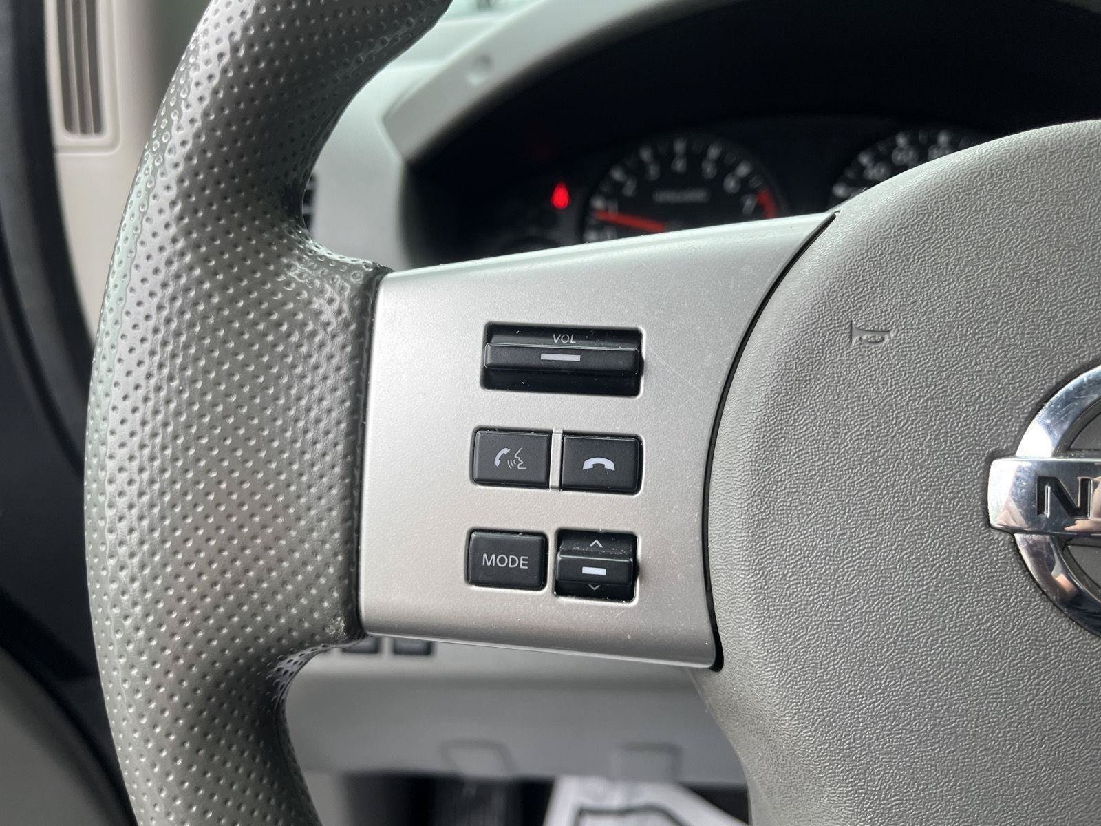 Used 2020 Nissan Frontier SV AWD/4WD image 32