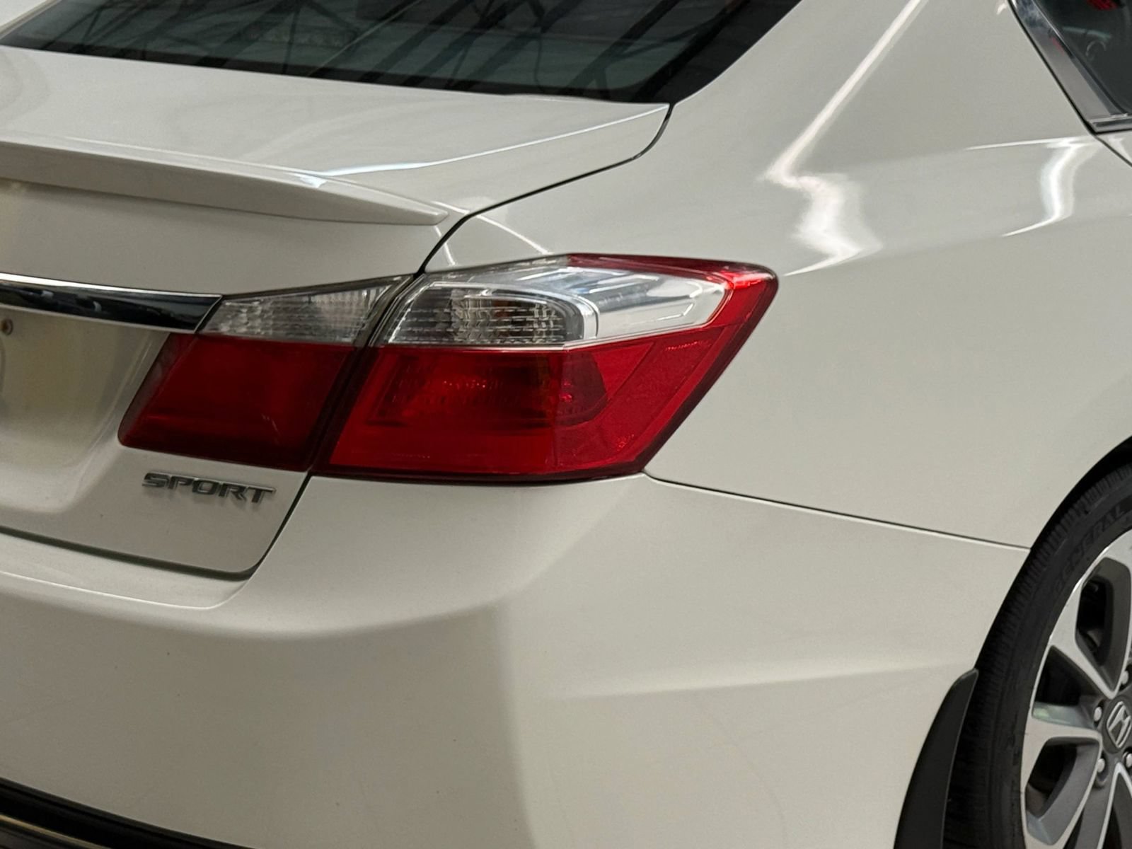 Used 2015 Honda Accord Sport image 10