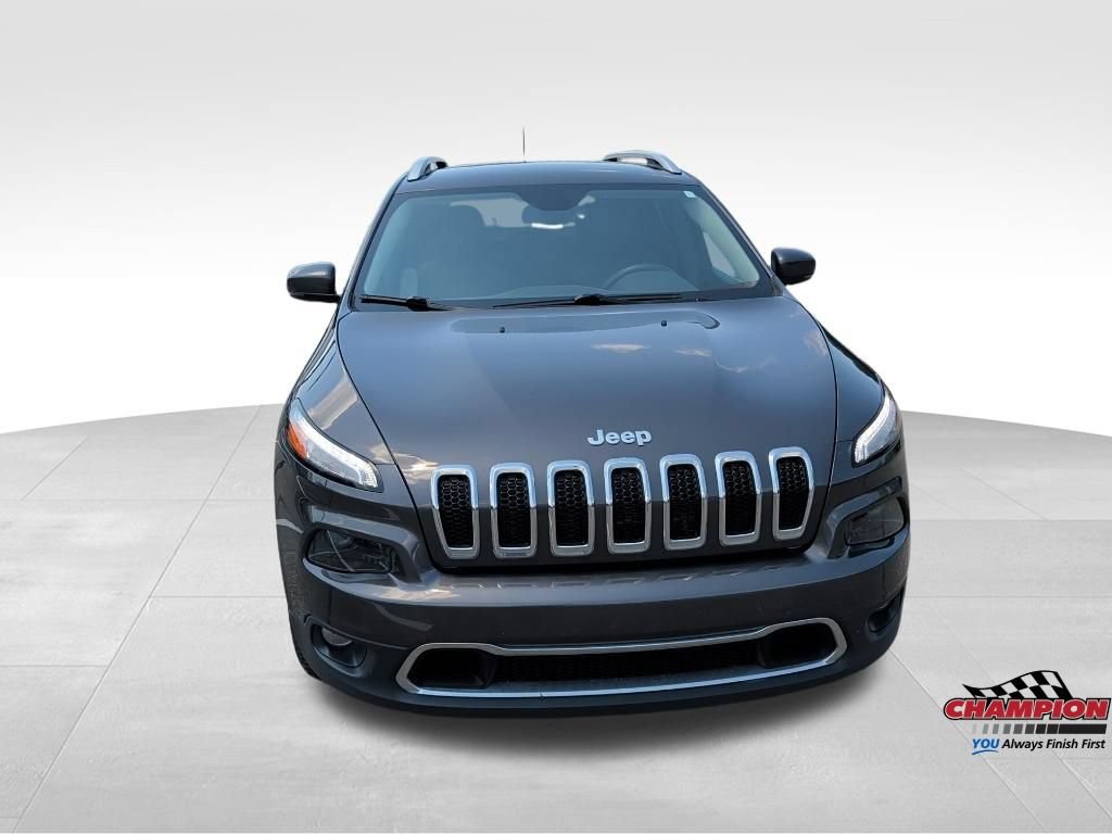Used 2018 Jeep Cherokee Limited AWD/4WD image 11