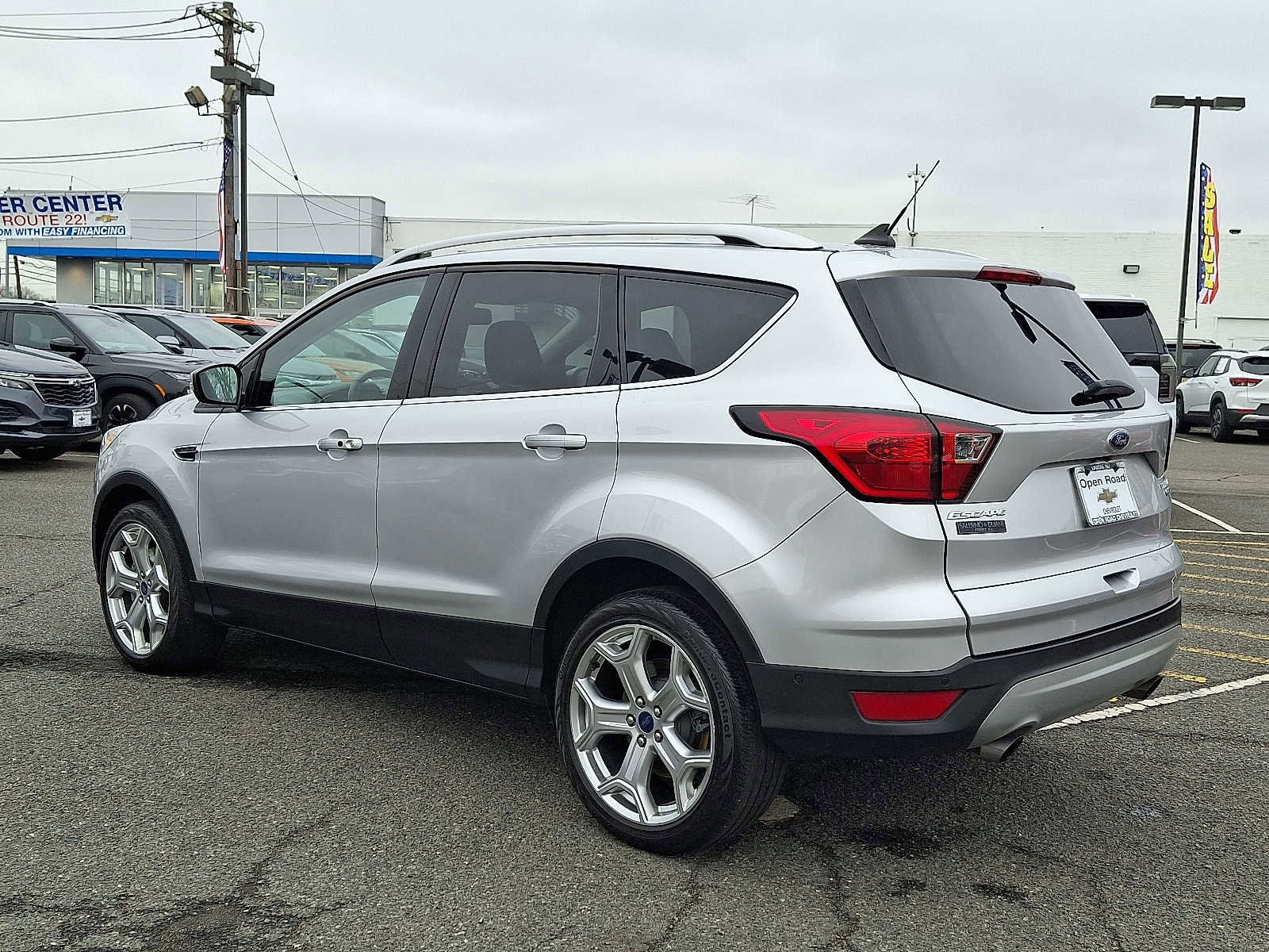 Used 2019 Ford Escape Titanium image 5