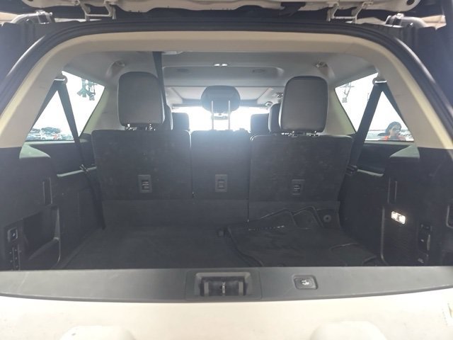 Used 2025 Ford Expedition Max Platinum AWD/4WD image 17