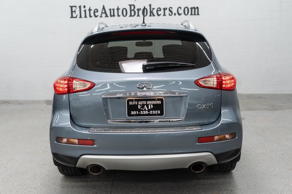 Used 2017 INFINITI QX50 2WD w/ Deluxe Touring Package image 4