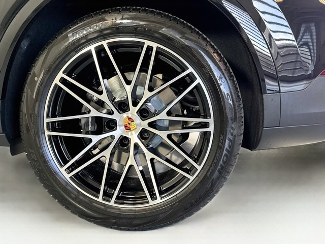 New 2026 Porsche Cayenne AWD/4WD image 25
