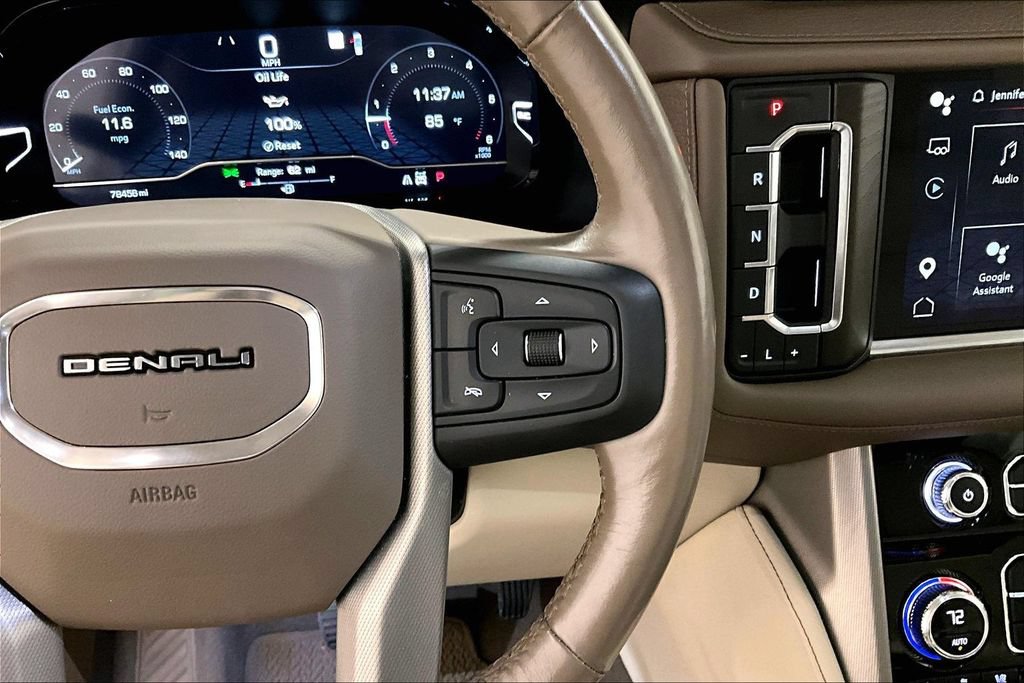 Used 2022 GMC Yukon Denali w/ Denali Premium Package AWD/4WD image 12