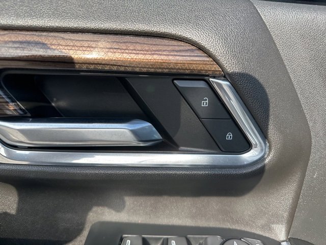 Used 2024 Chevrolet Silverado 2500 LT image 8