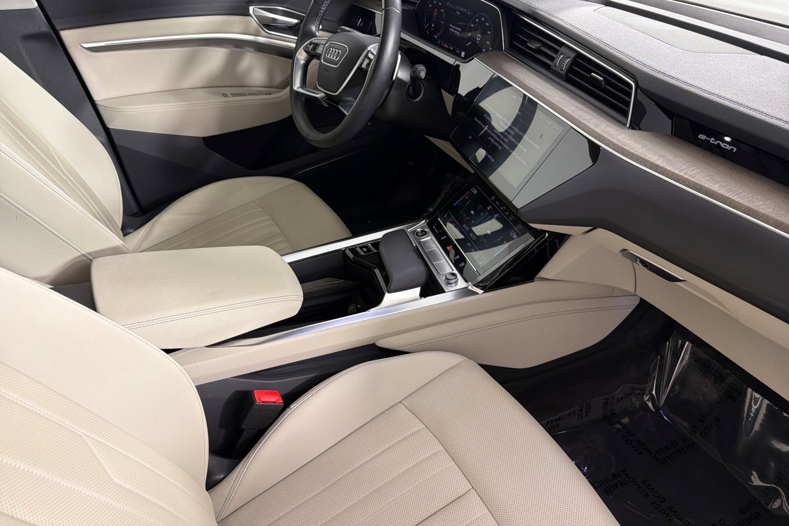 Certified 2023 Audi e-tron Premium Plus AWD/4WD image 15