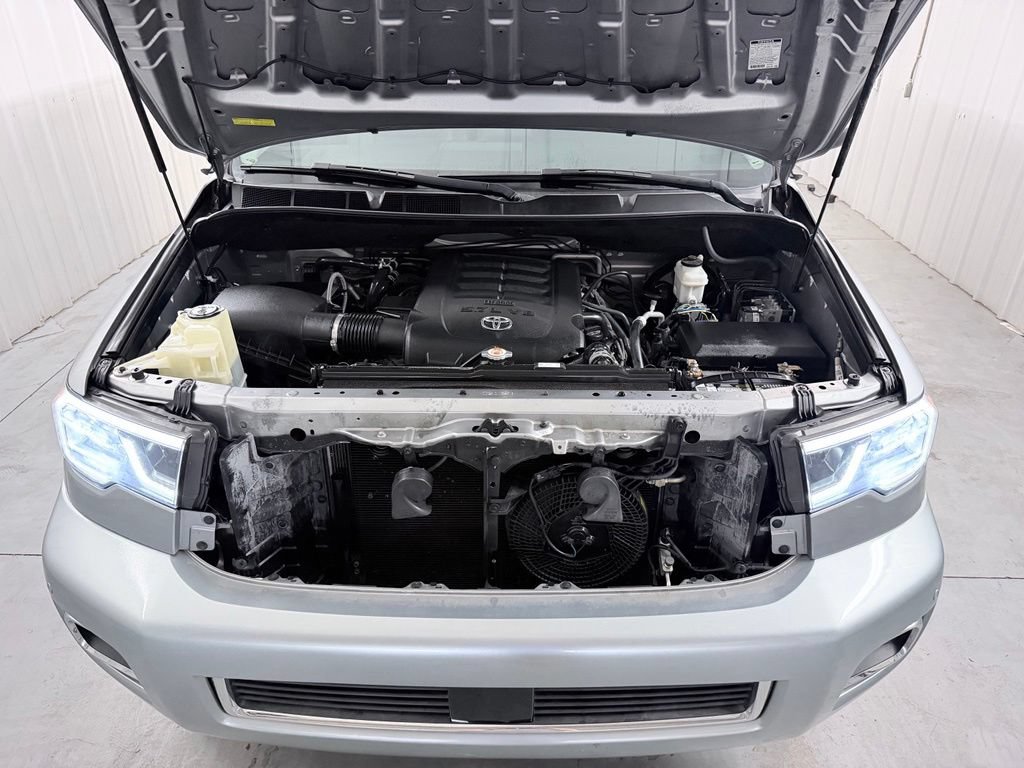 Used 2018 Toyota Sequoia Platinum AWD/4WD image 49