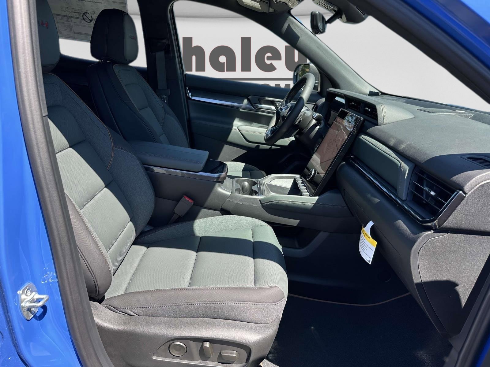 New 2026 GMC Terrain AT4 w/ Convenience Package III image 11