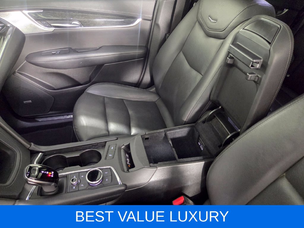 Used 2021 Cadillac XT5 Premium Luxury w/ LPO, Floor Liner Package AWD/4WD image 20