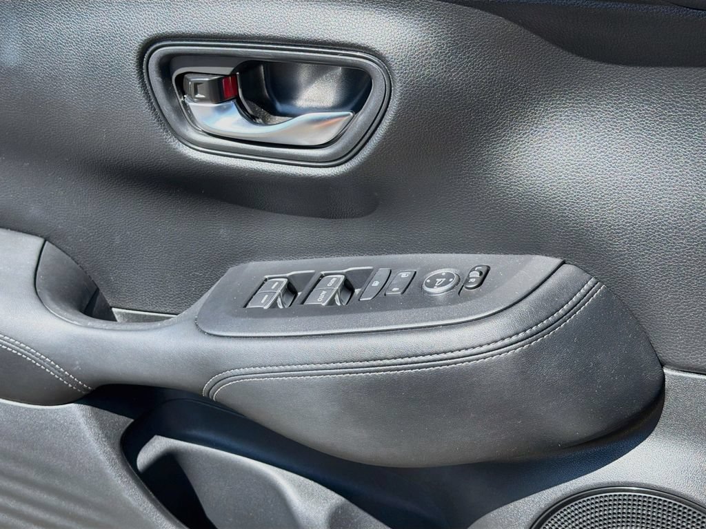 Used 2024 Honda HR-V EX-L image 18
