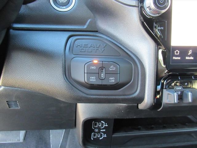 New 2026 RAM 2500 Tradesman image 25