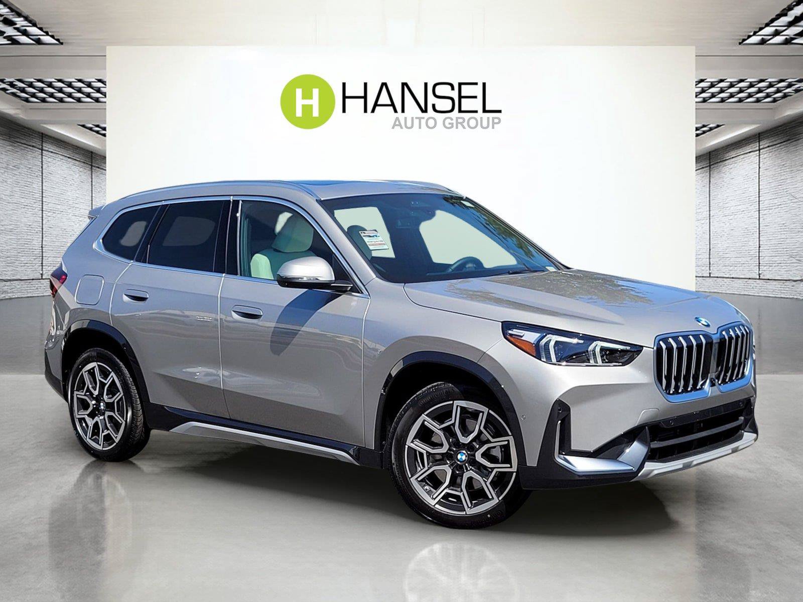 New 2026 BMW X1 xDrive28i w/ Technology Package
