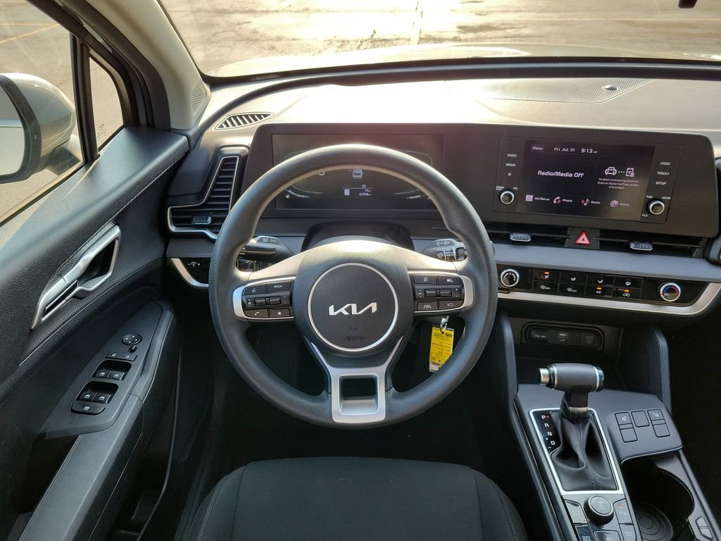 Used 2024 Kia Sportage LX AWD/4WD image 15