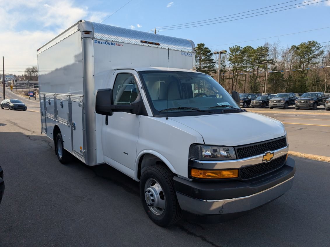 New 2024 Chevrolet Express 3500 1WT w/ Power Convenience Package image 7