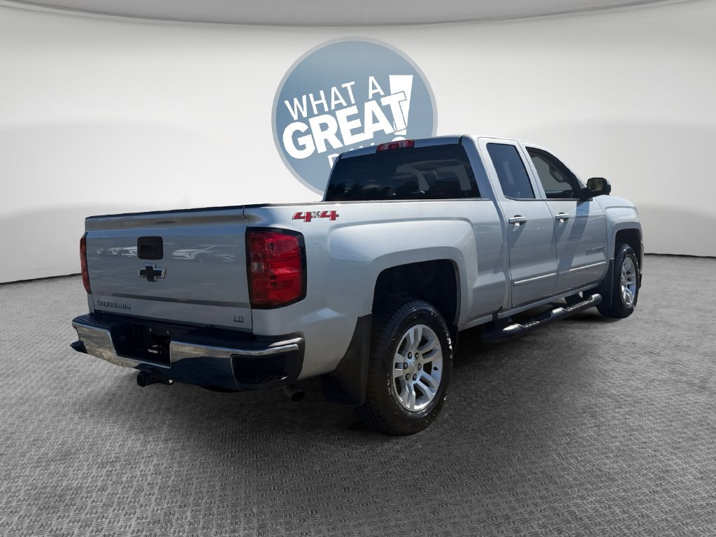 Used 2019 Chevrolet Silverado 1500 LT w/ All Star Edition AWD/4WD image 3