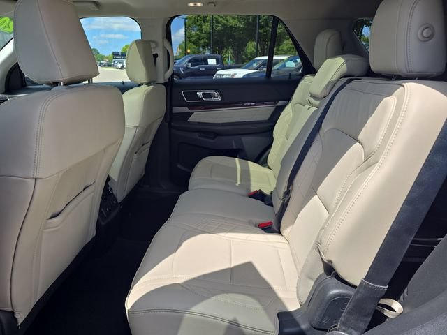 Used 2019 Ford Explorer Platinum AWD/4WD image 22