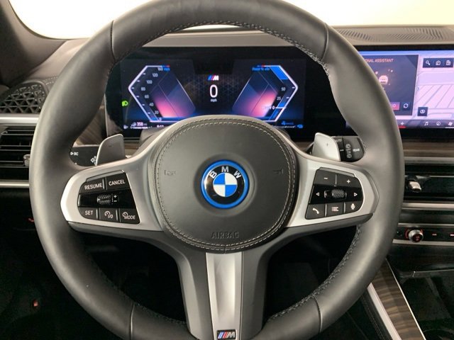 Used 2026 BMW X5 xDrive50e w/ M Sport Package image 7
