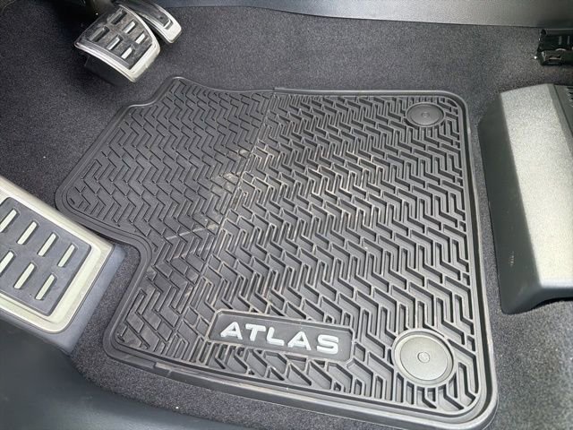 New 2026 Volkswagen Atlas SEL Premium R-Line image 18