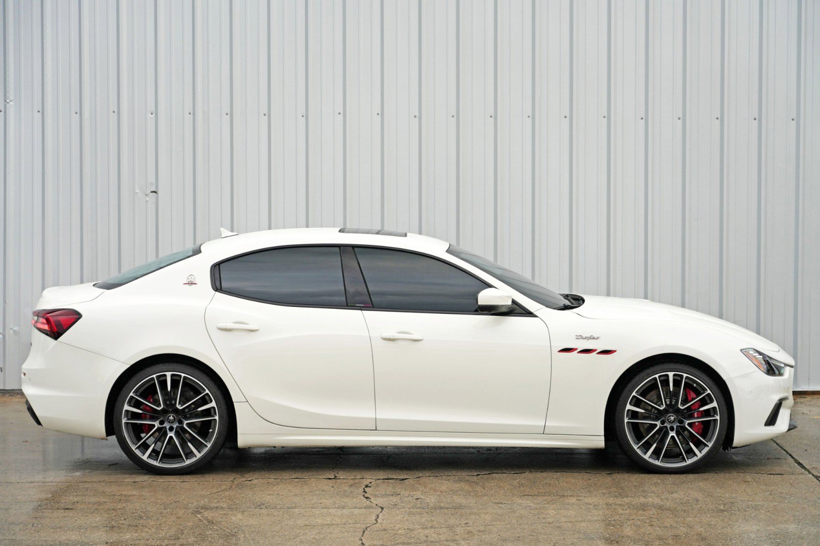 Used 2021 Maserati Ghibli Trofeo image 54