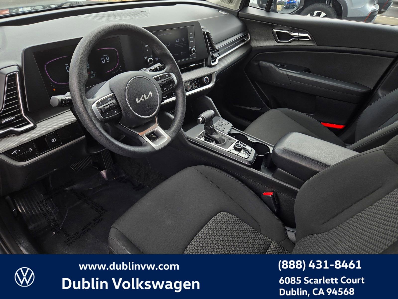 Used 2023 Kia Sportage LX image 9