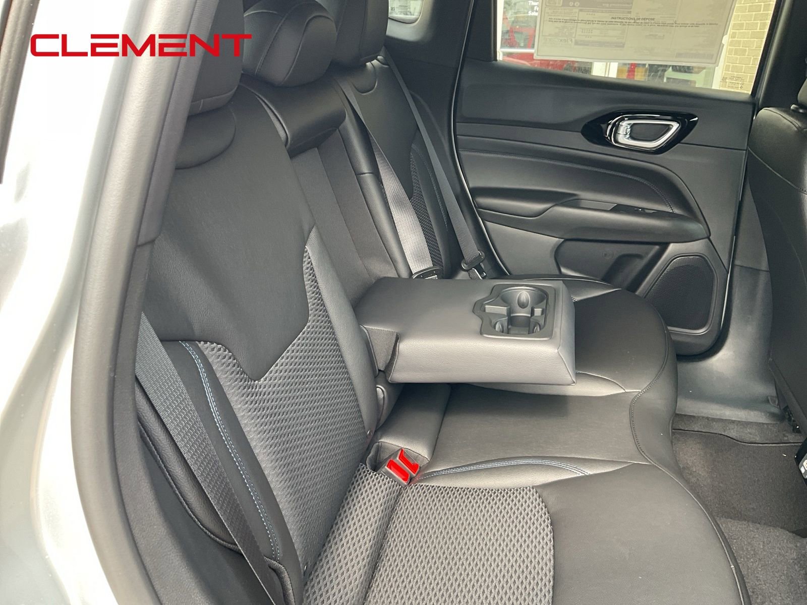 New 2026 Jeep Compass Latitude image 21