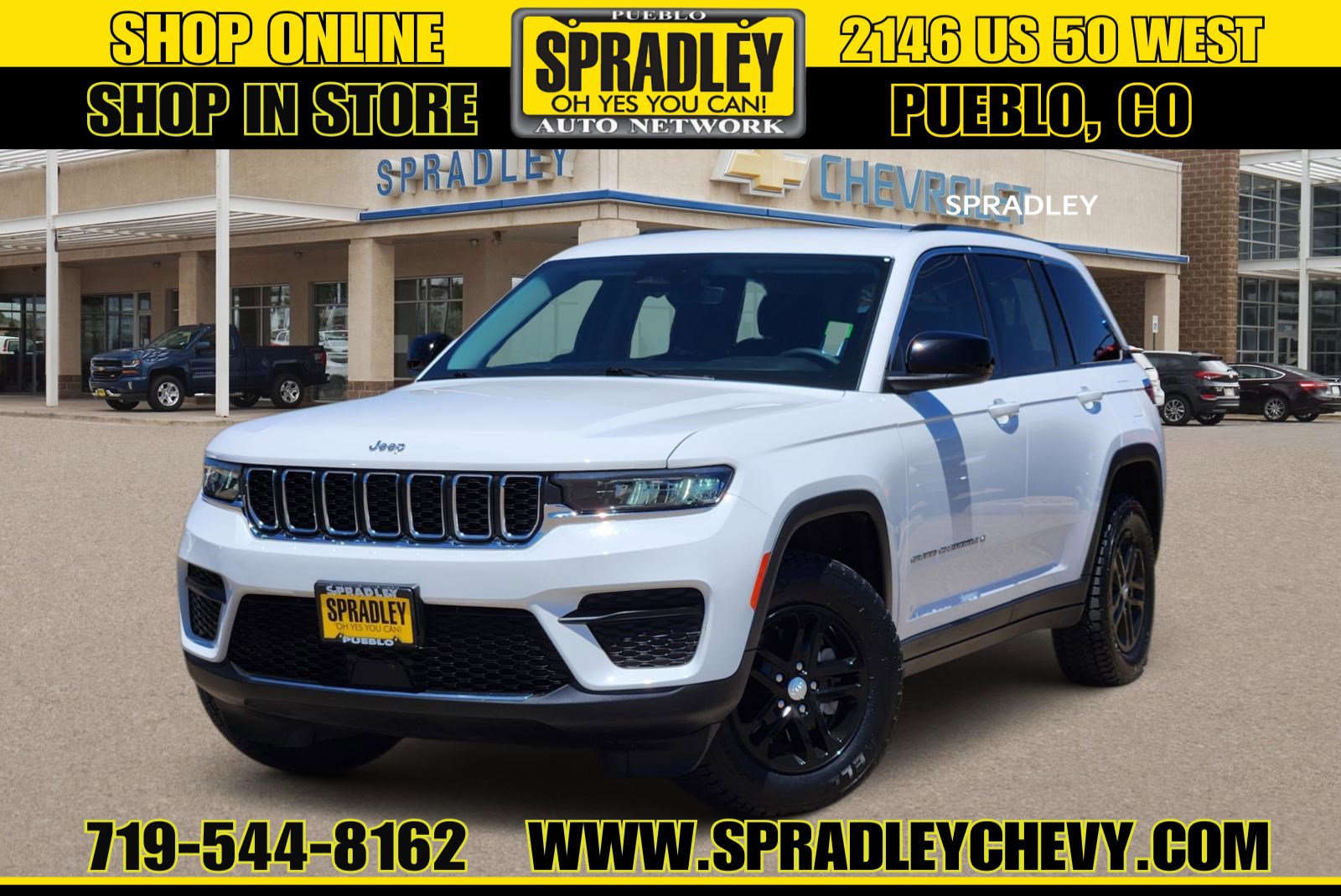 Used 2023 Jeep Grand Cherokee Laredo AWD/4WD image 1