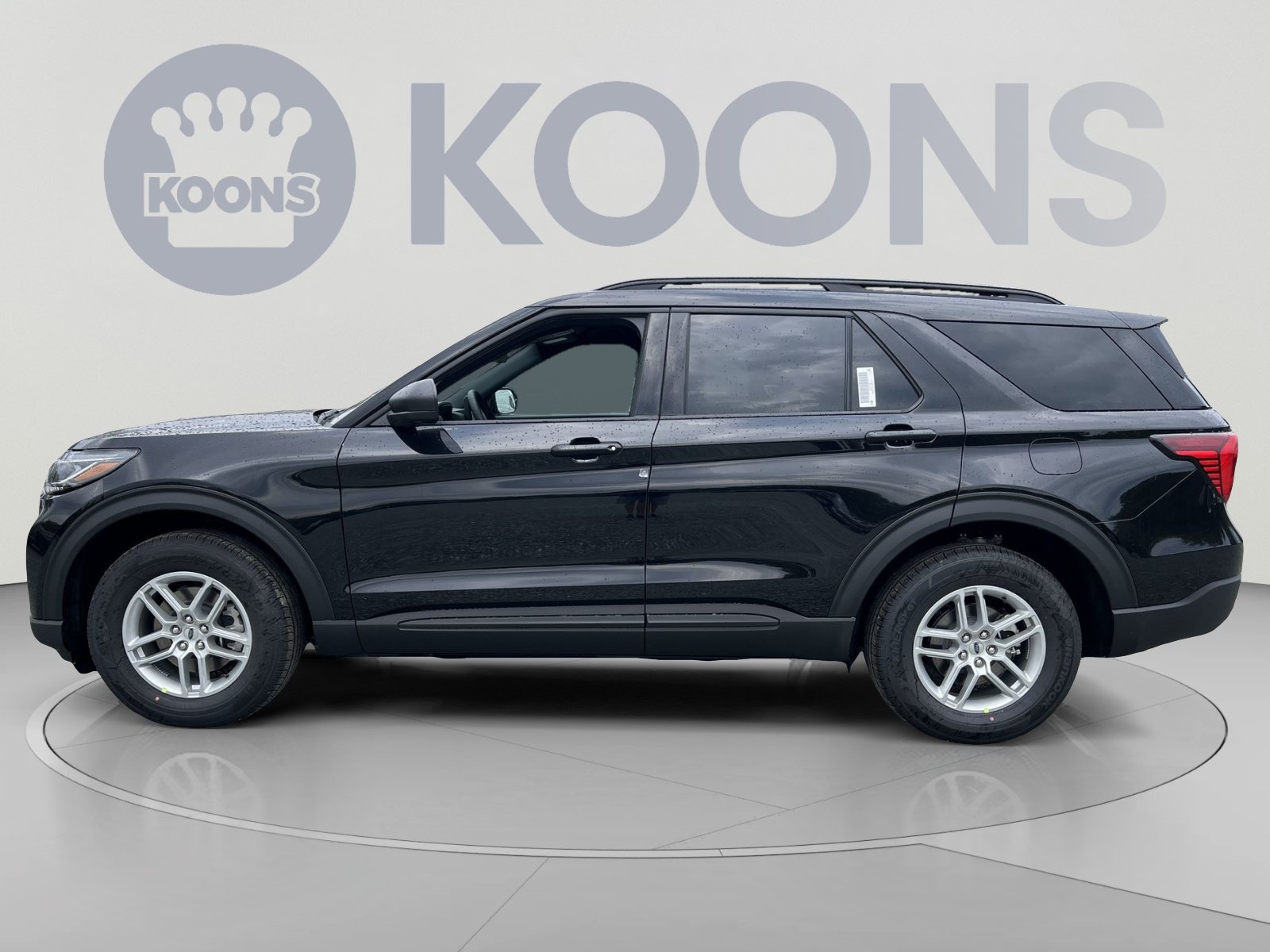 New 2027 Ford Explorer Active w/ Active Comfort Package AWD/4WD image 2