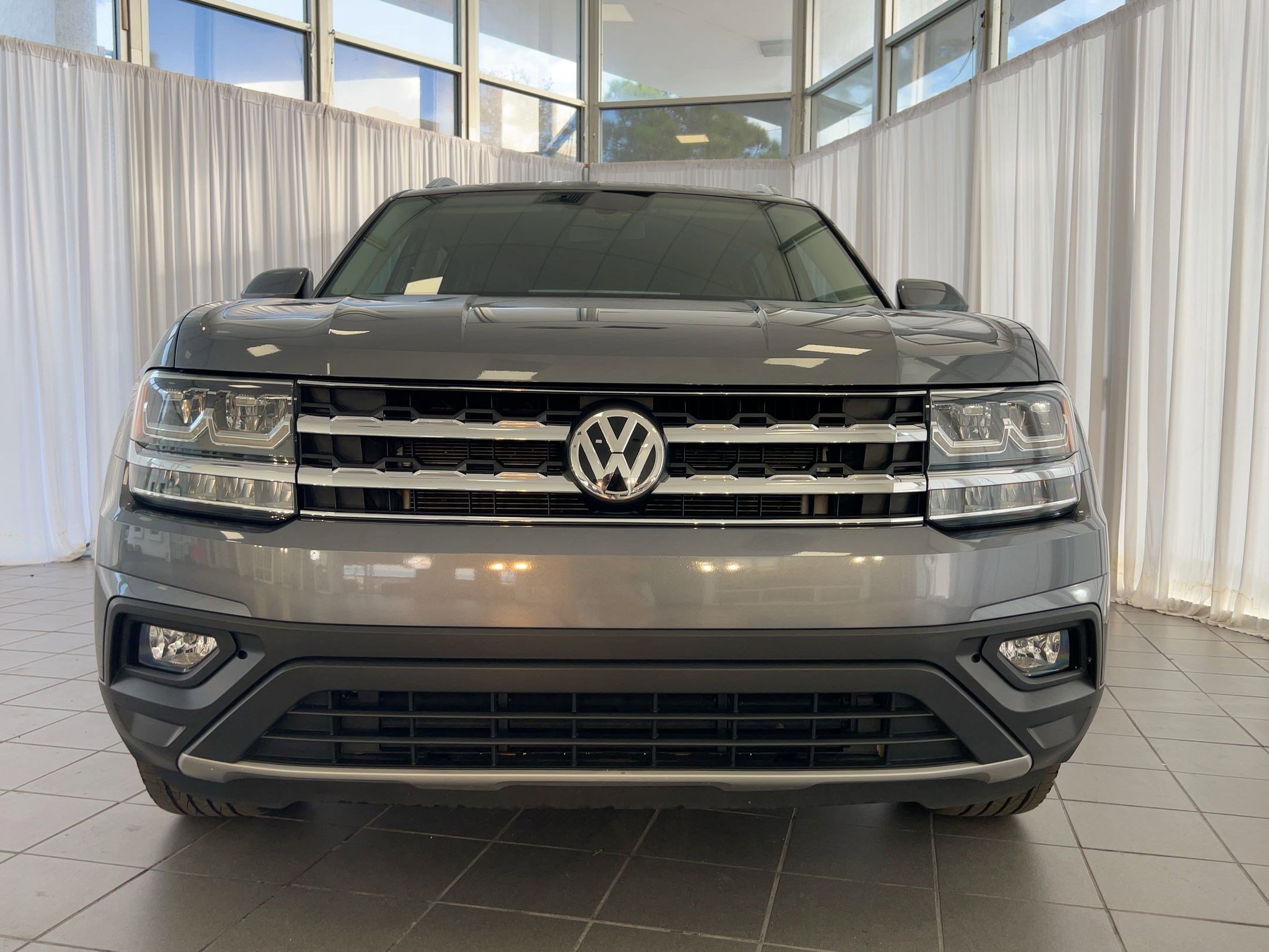 Used 2019 Volkswagen Atlas SE w/ Towing Package image 6
