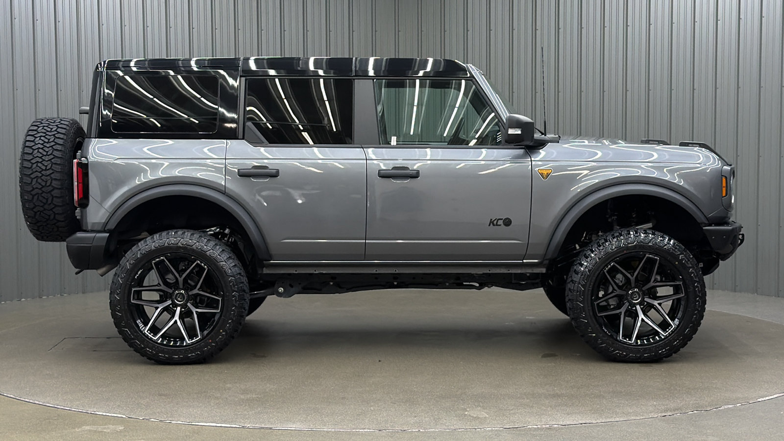 Used 2025 Ford Bronco Badlands AWD/4WD image 6