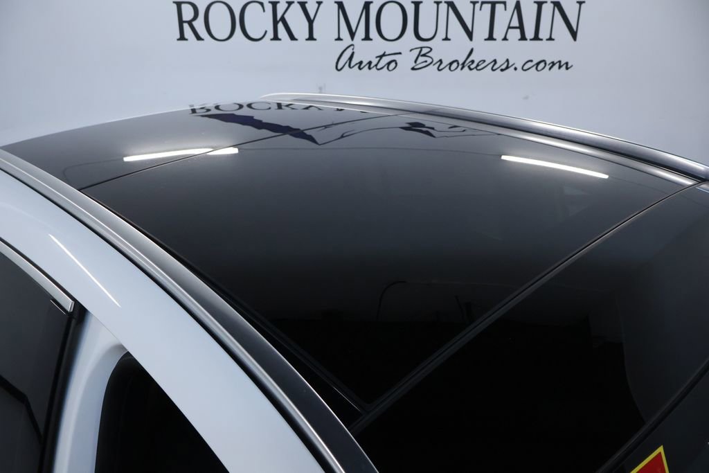 Used 2022 Mercedes-Benz GLA 250 4MATIC w/ AMG Line image 12