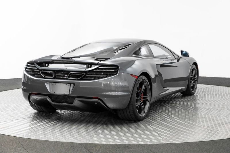 Used 2013 McLaren MP4-12C Coupe image 4