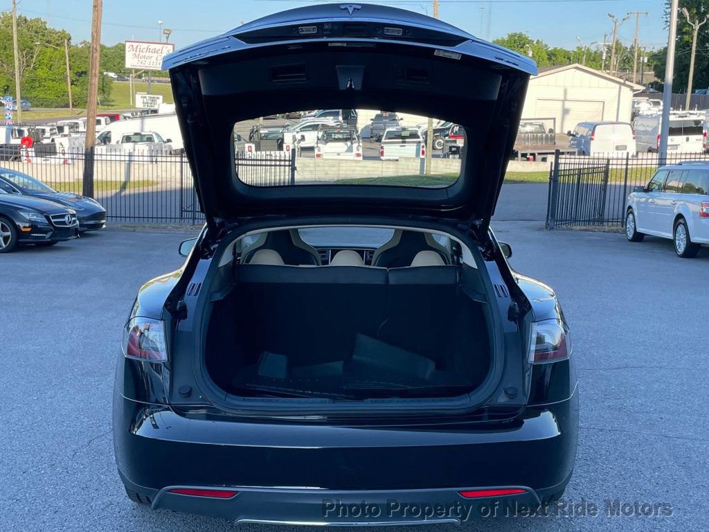 Used 2013 Tesla Model S Performance RWD image 27