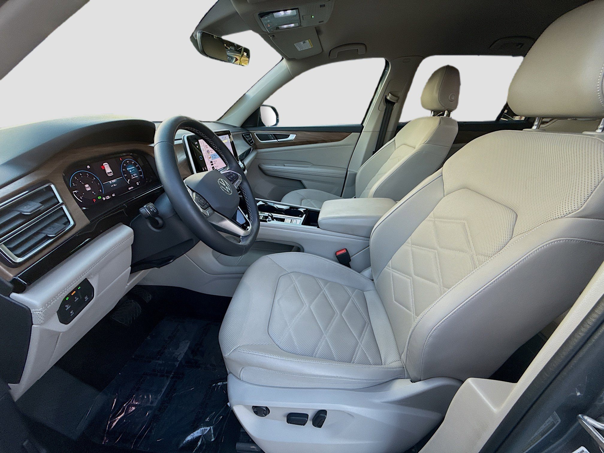 Used 2024 Volkswagen Atlas SE image 18